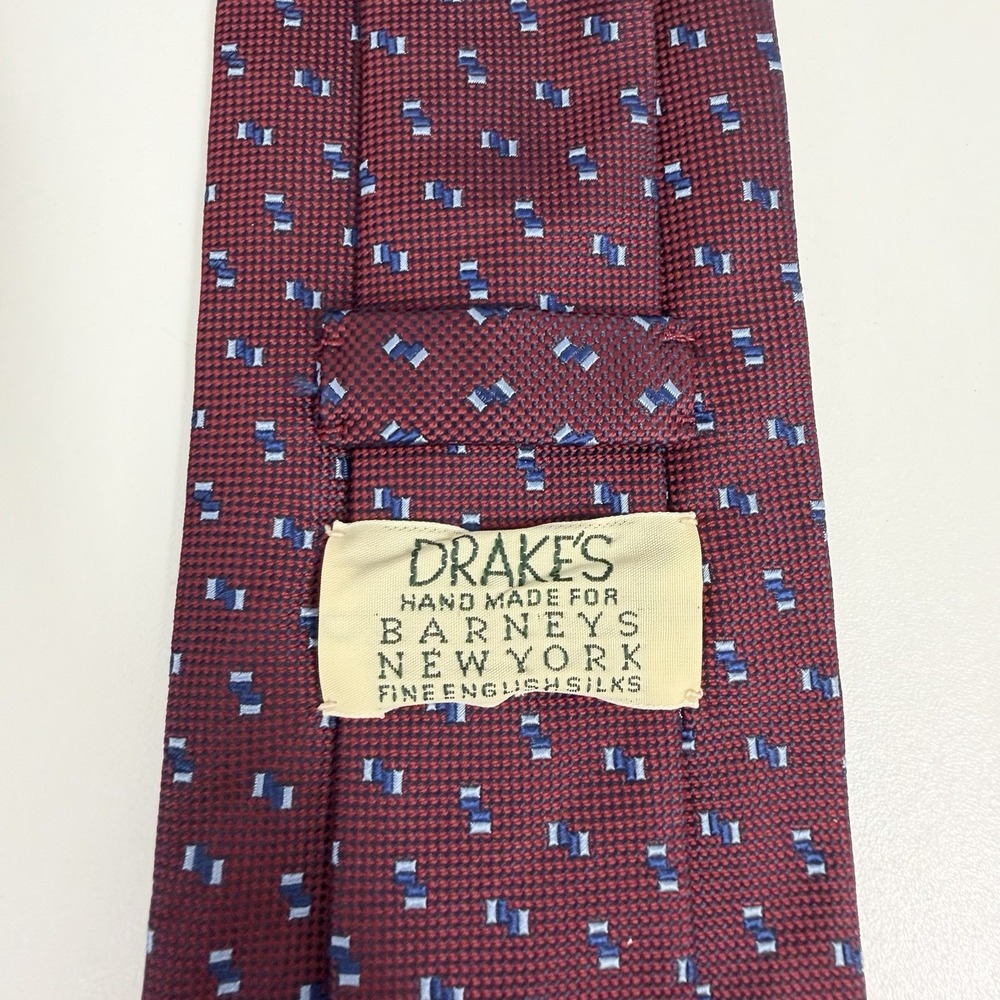 Drake's Men's Tie Burgundy & Navy Blue Geometric Silk England 3 5/8" (W) 59" (L)